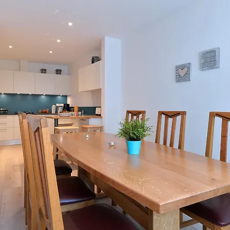 S'harzala Bleu برغهايم